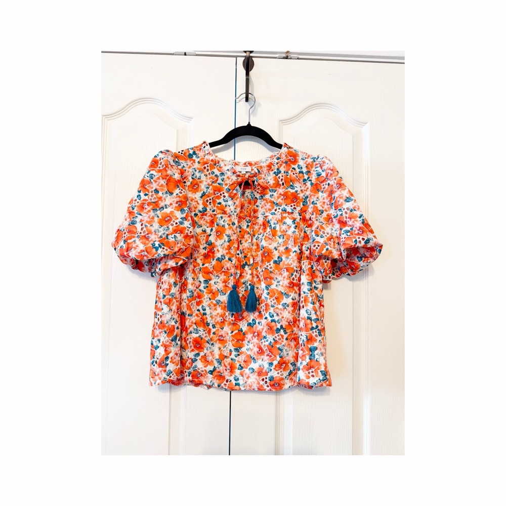 Voy Practically Puffect Eyelet Floral Puff Sleeve Size Small With Tassels
